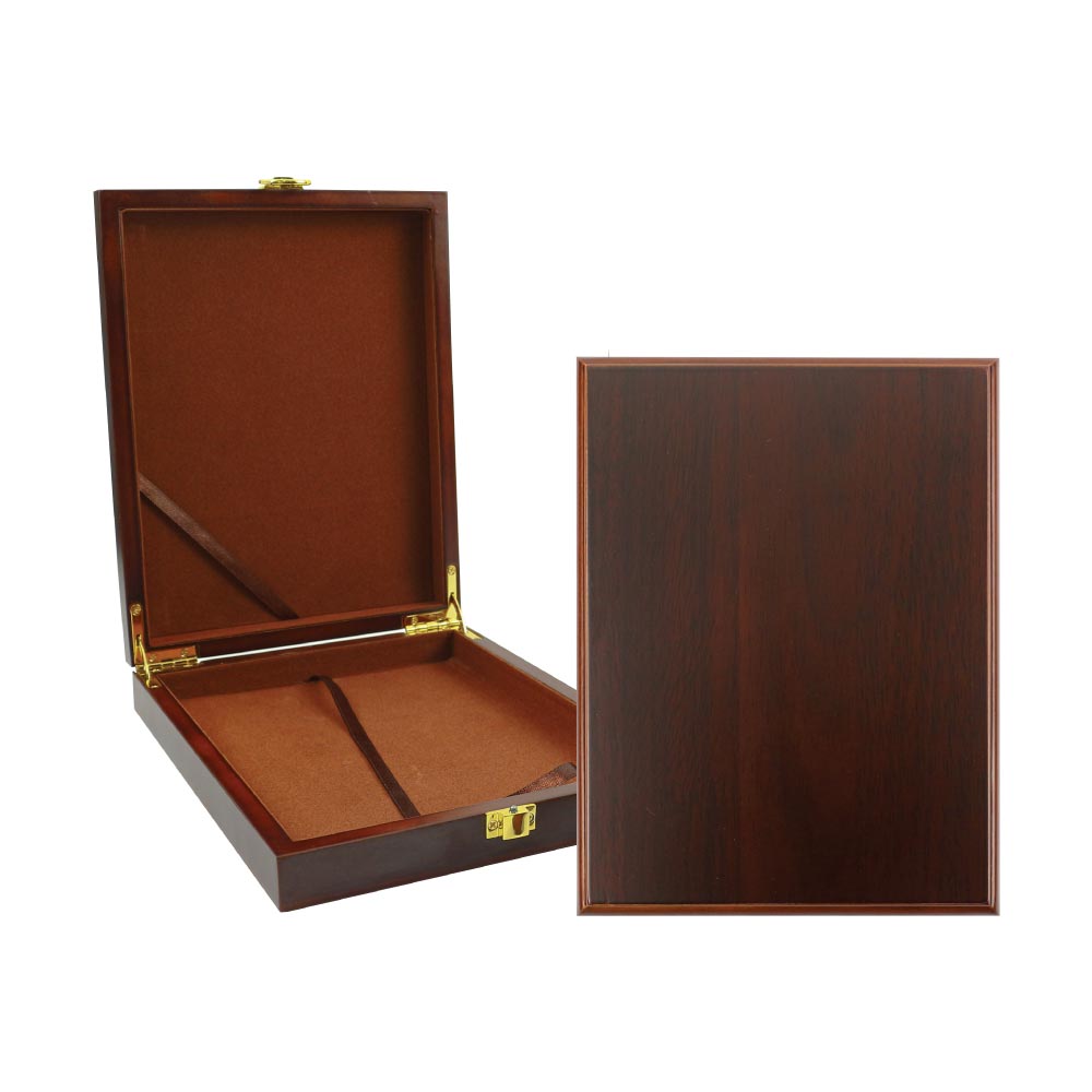 Vertical Wooden Plaque Tristar Graphic